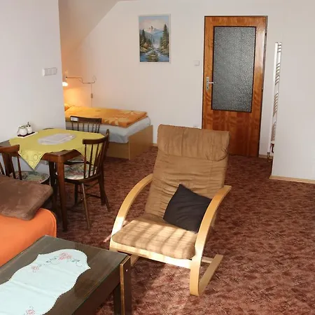 Apartment Příbram Casa de hóspedes 3*